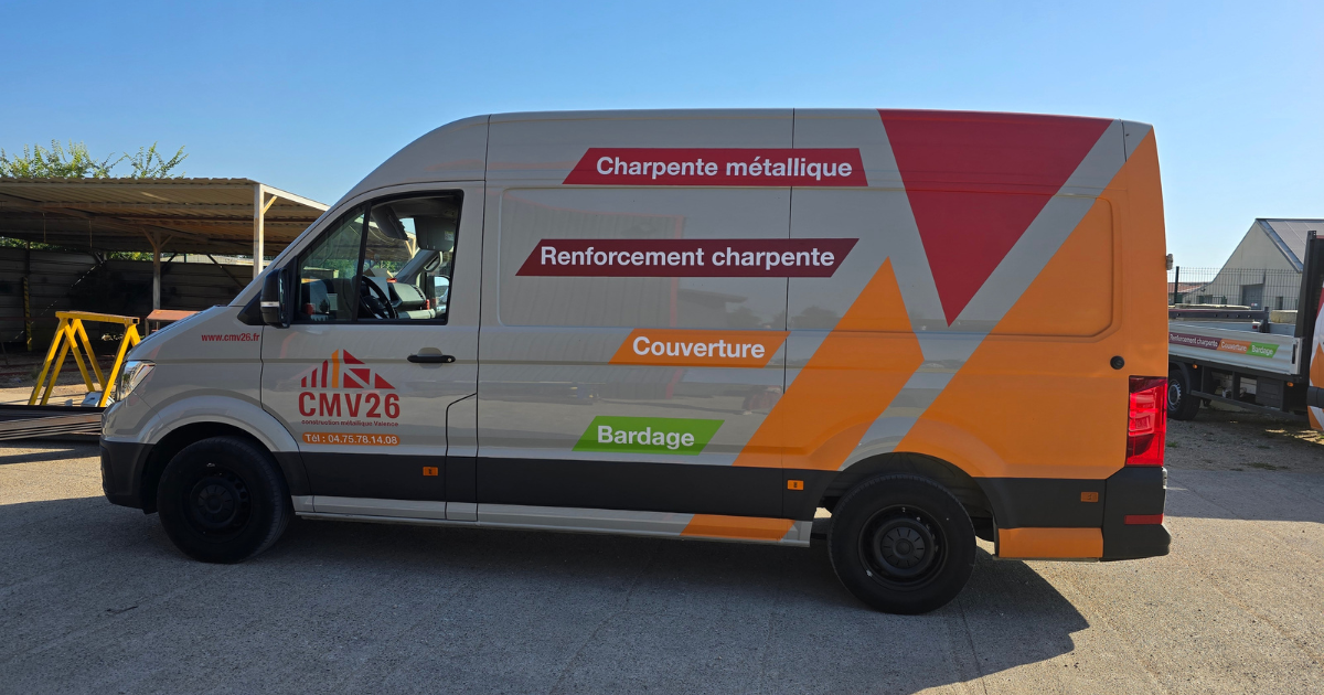 FOURGNON 3 POUR INTERVENTION SUR CHANTIER